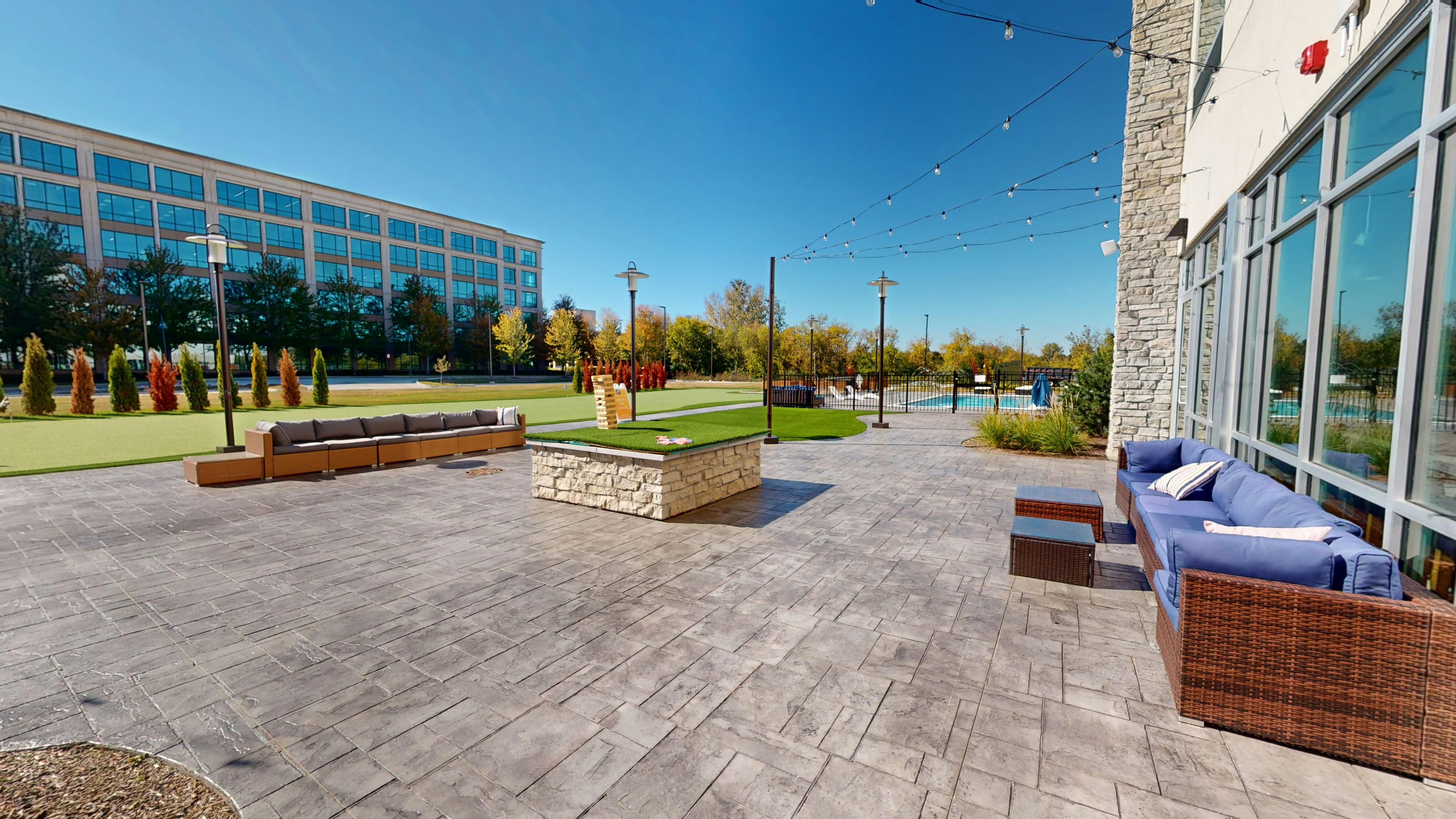 Holiday Inn Express & Suites Chicago Schaumburg, an IHG Hotel 37/50