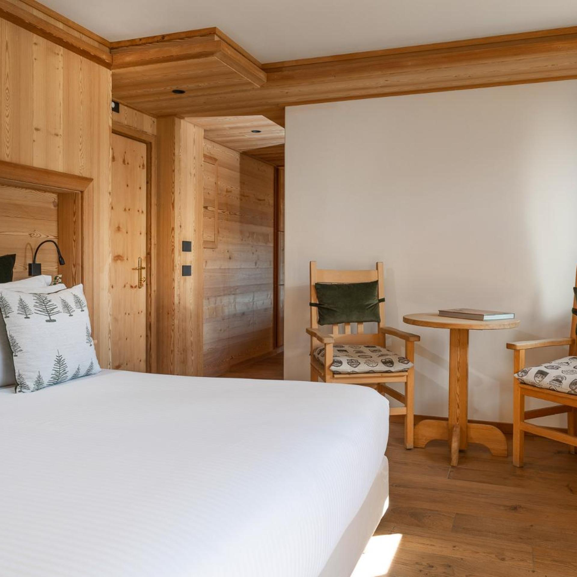 جناح، HOTEL BAITA DEI PINI 2/10