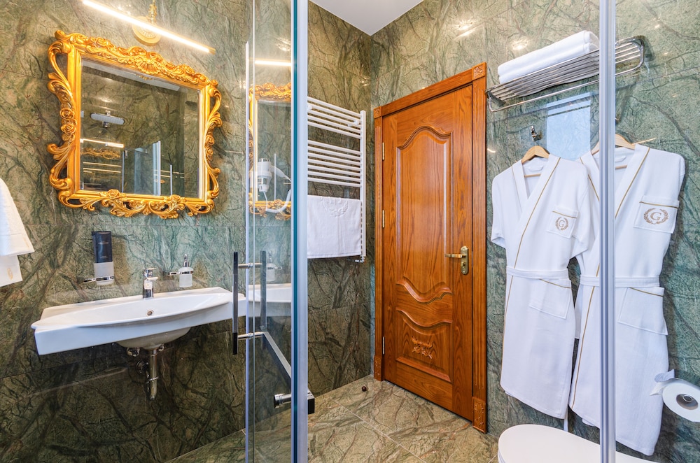 GREGORY Boutique Hotel Chisinau 61/62