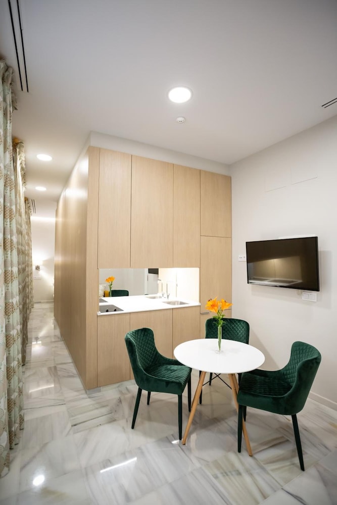 Plazuela del Carbon Suites 47/57