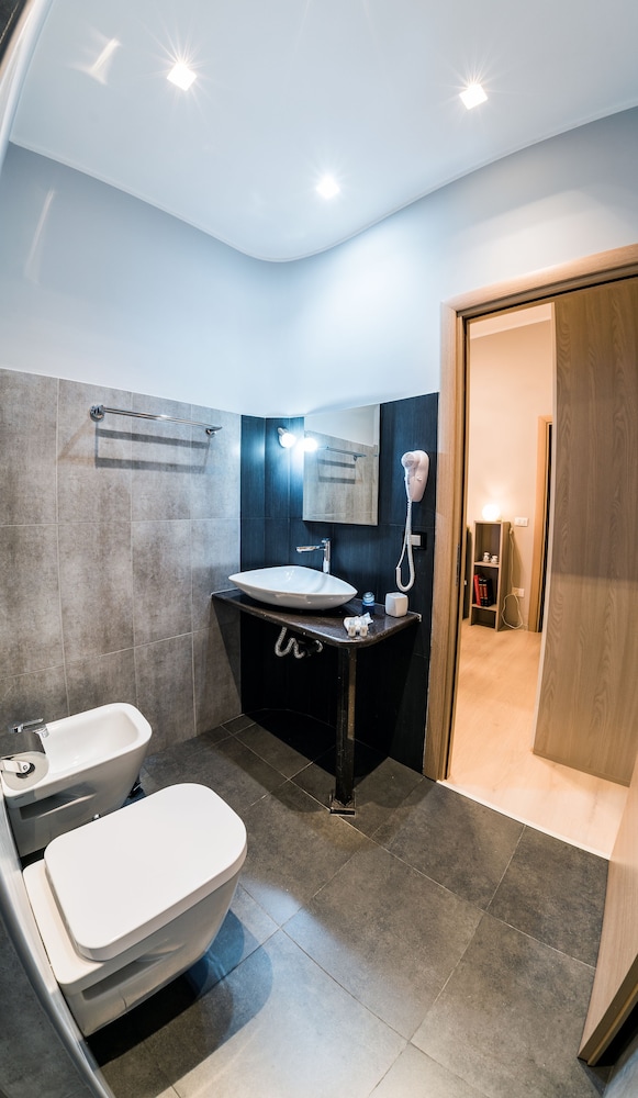 Ariston Suite 20/69