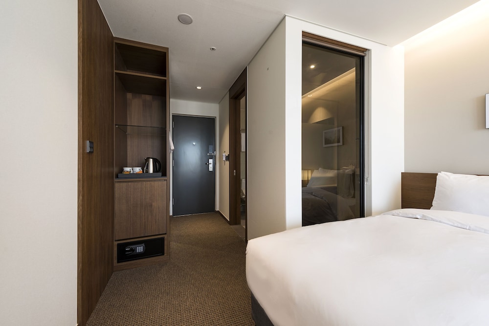 Ramada Encore By Wyndham Busan Haeundae 17/43