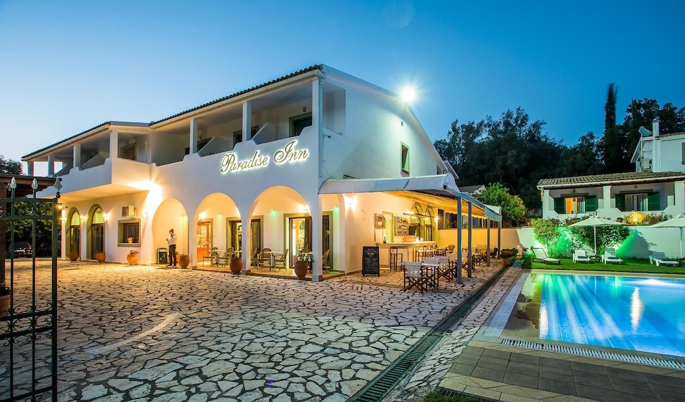Paradise Inn 2/50