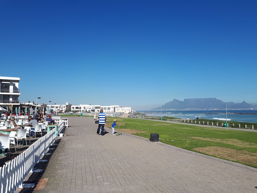 Blouberg Dolphin Inn 53/72