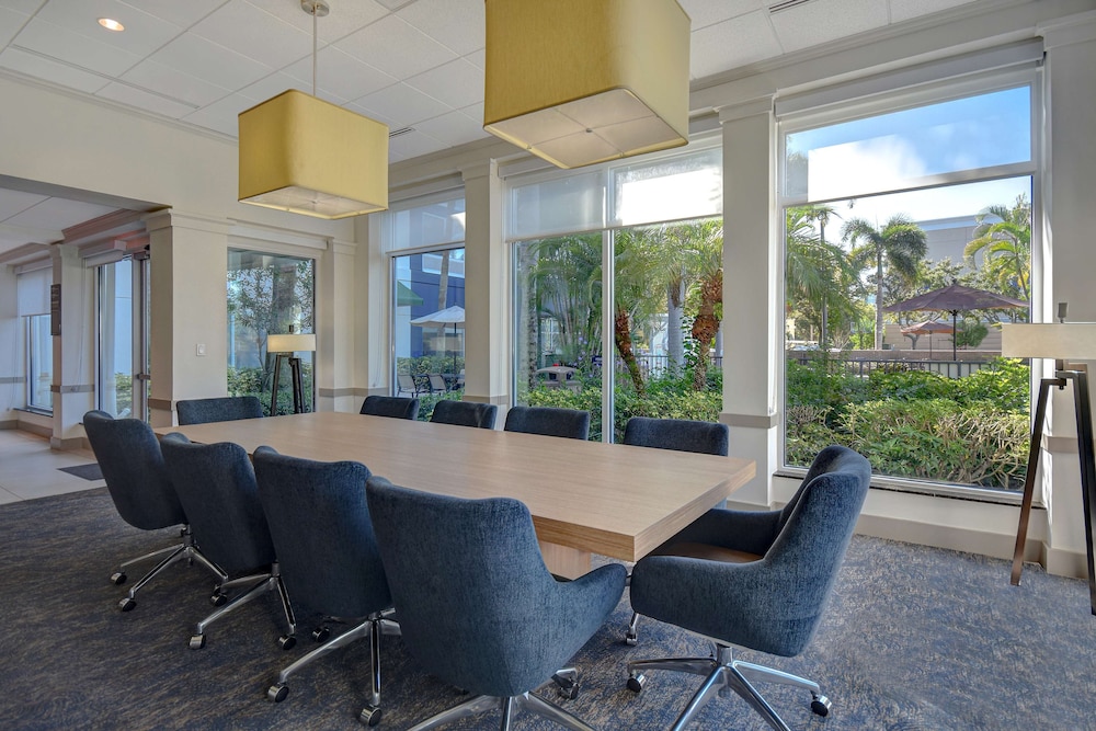 Hilton Garden Inn Ft Myers 51/63