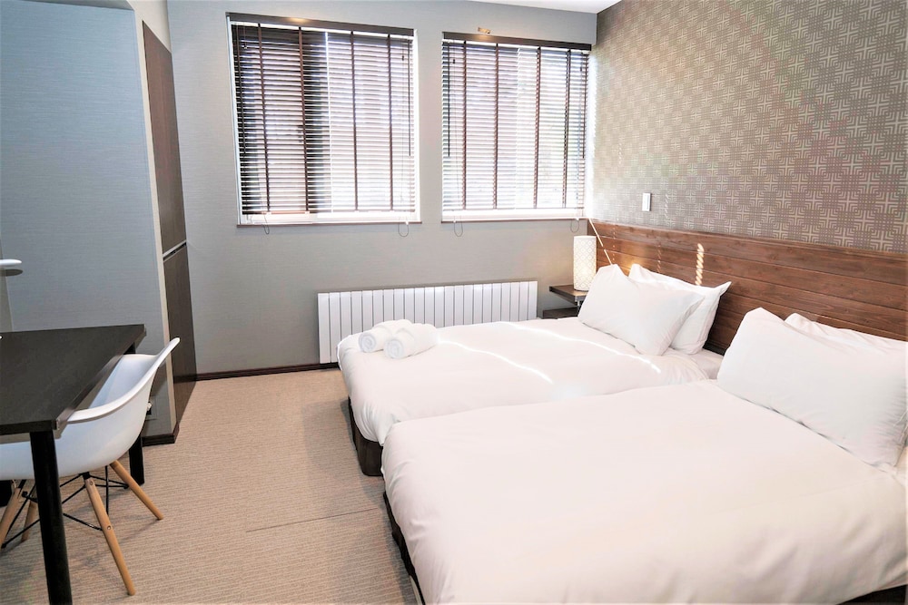 Miru Niseko 14/50