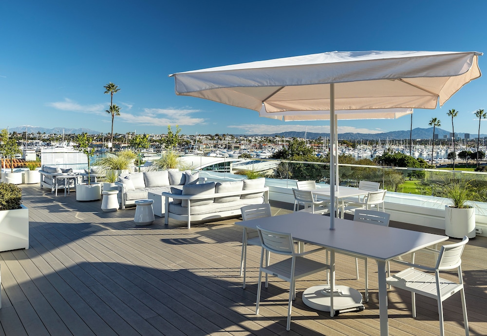 Bay Shores Peninsula Hotel 41/55