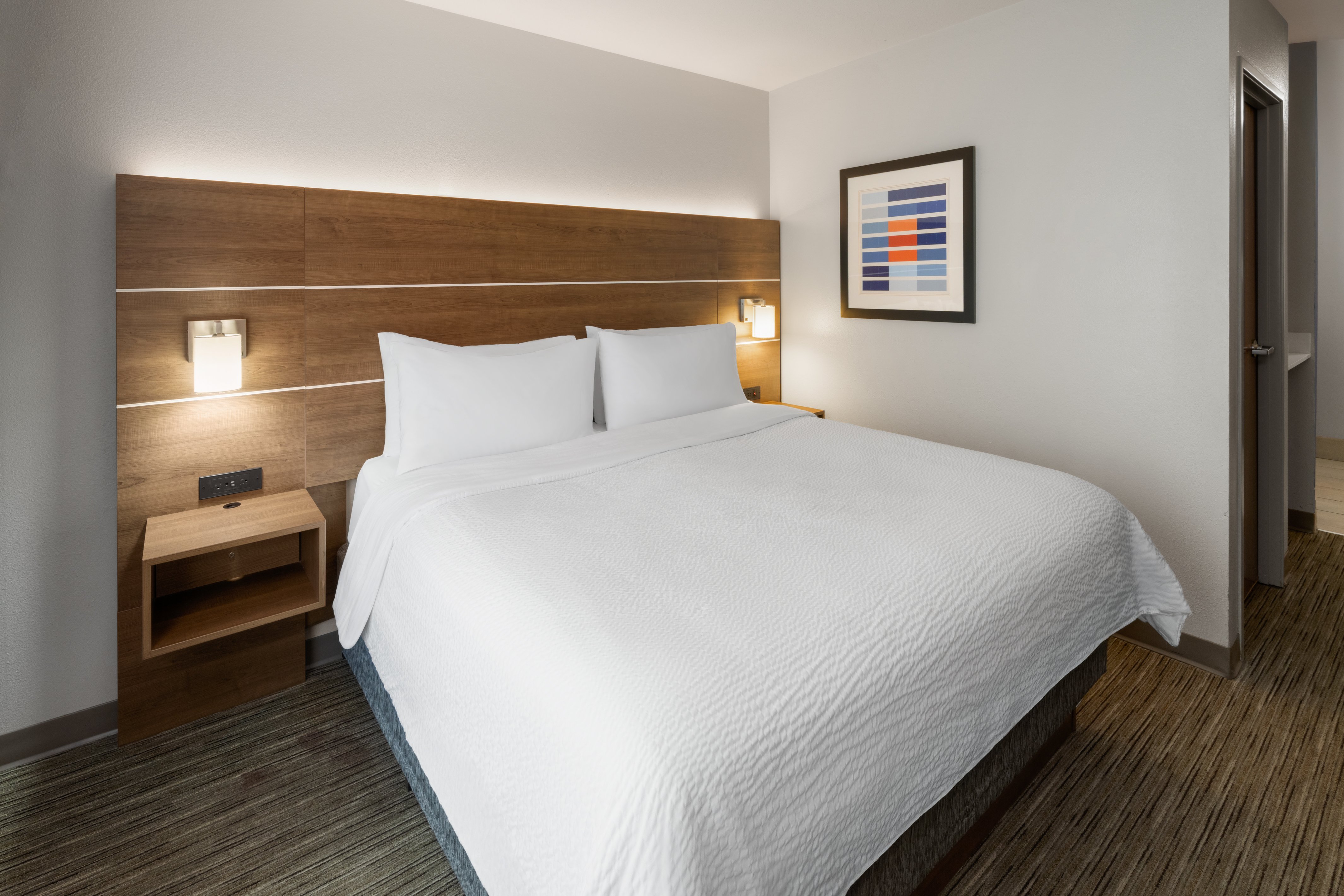 Holiday Inn Express Glenwood Springs Aspen Area, an IHG Hotel 23/73