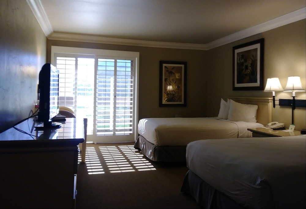 Indian Wells Resort Hotel 23/39