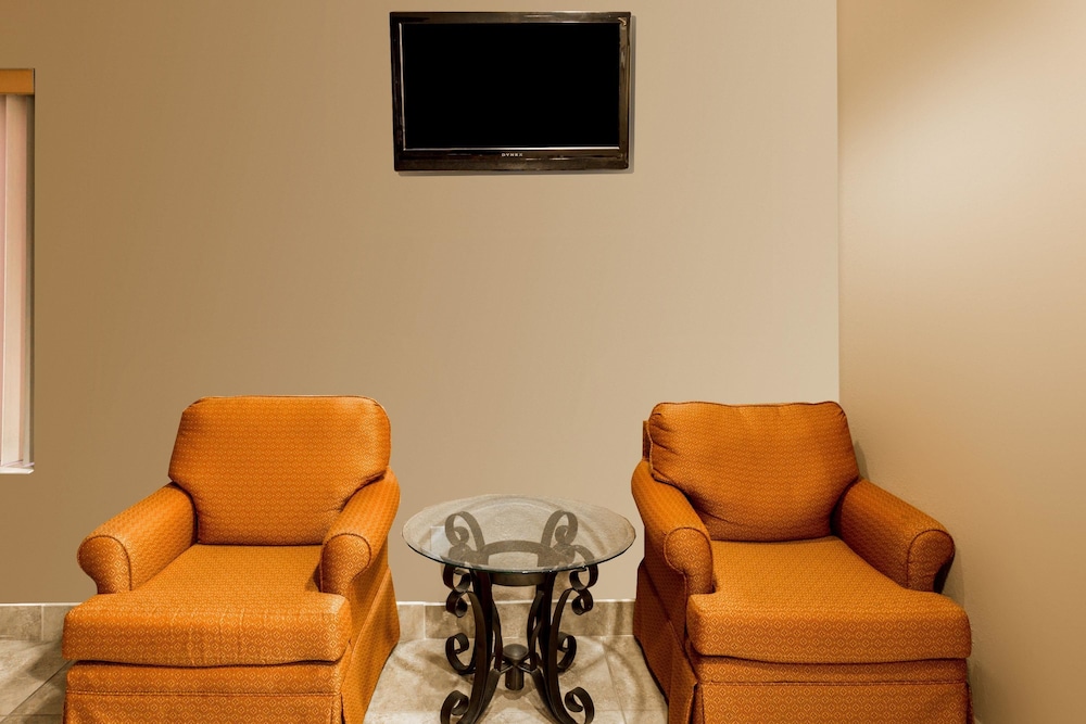 Super 8 By Wyndham Frankfort In 17/20