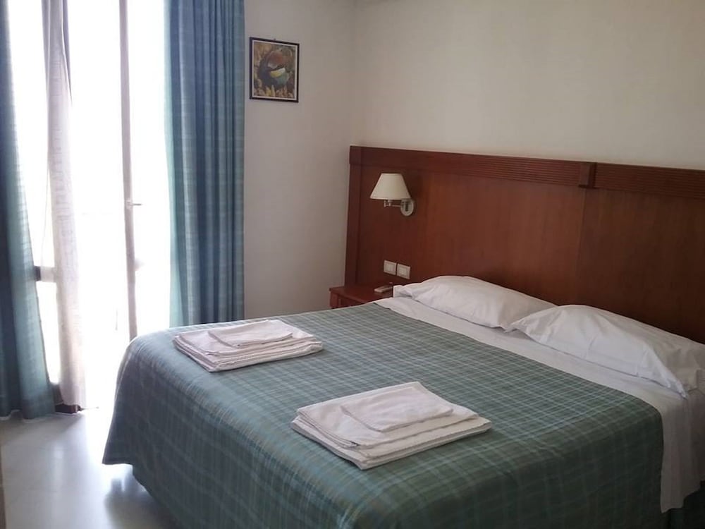 ROOM, DOUBLE BED, SEA VIEW
