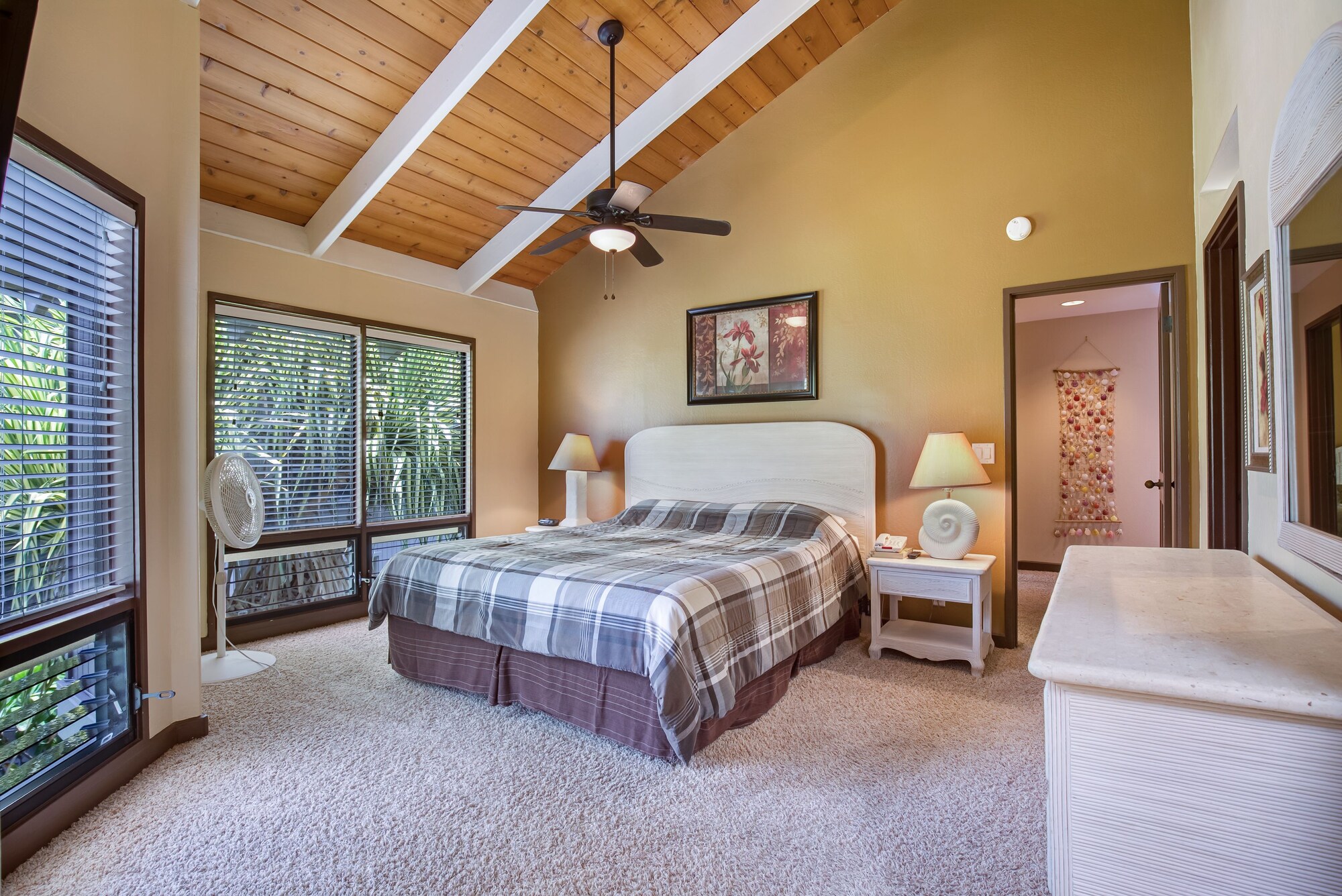 2 BEDROOMS, LOFT, OCEAN FRONT
