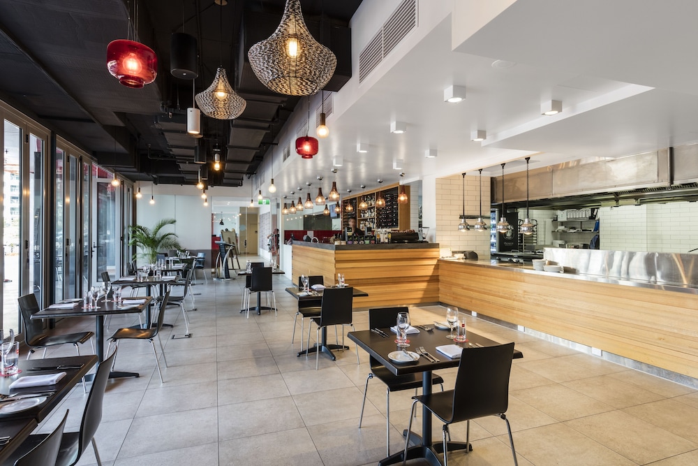 Oaks Darwin Elan Hotel 40/50