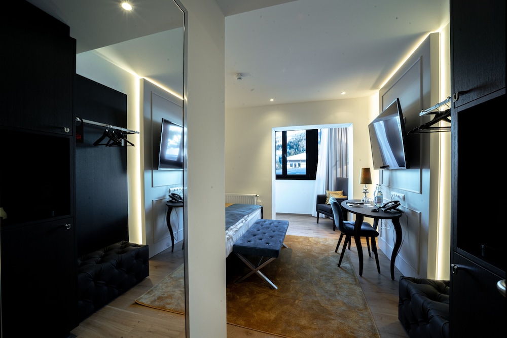 HOTEL & SPA WULFENIA 49/66