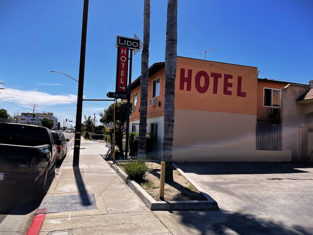 Lido hotel 20/25