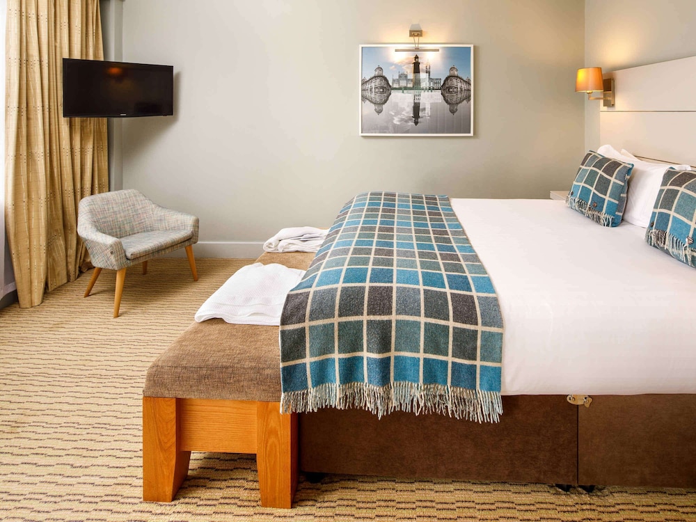 Mercure Hull Grange Park Hotel 20/75