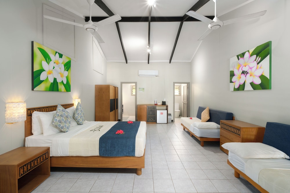 Plantation Island Resort 11/50