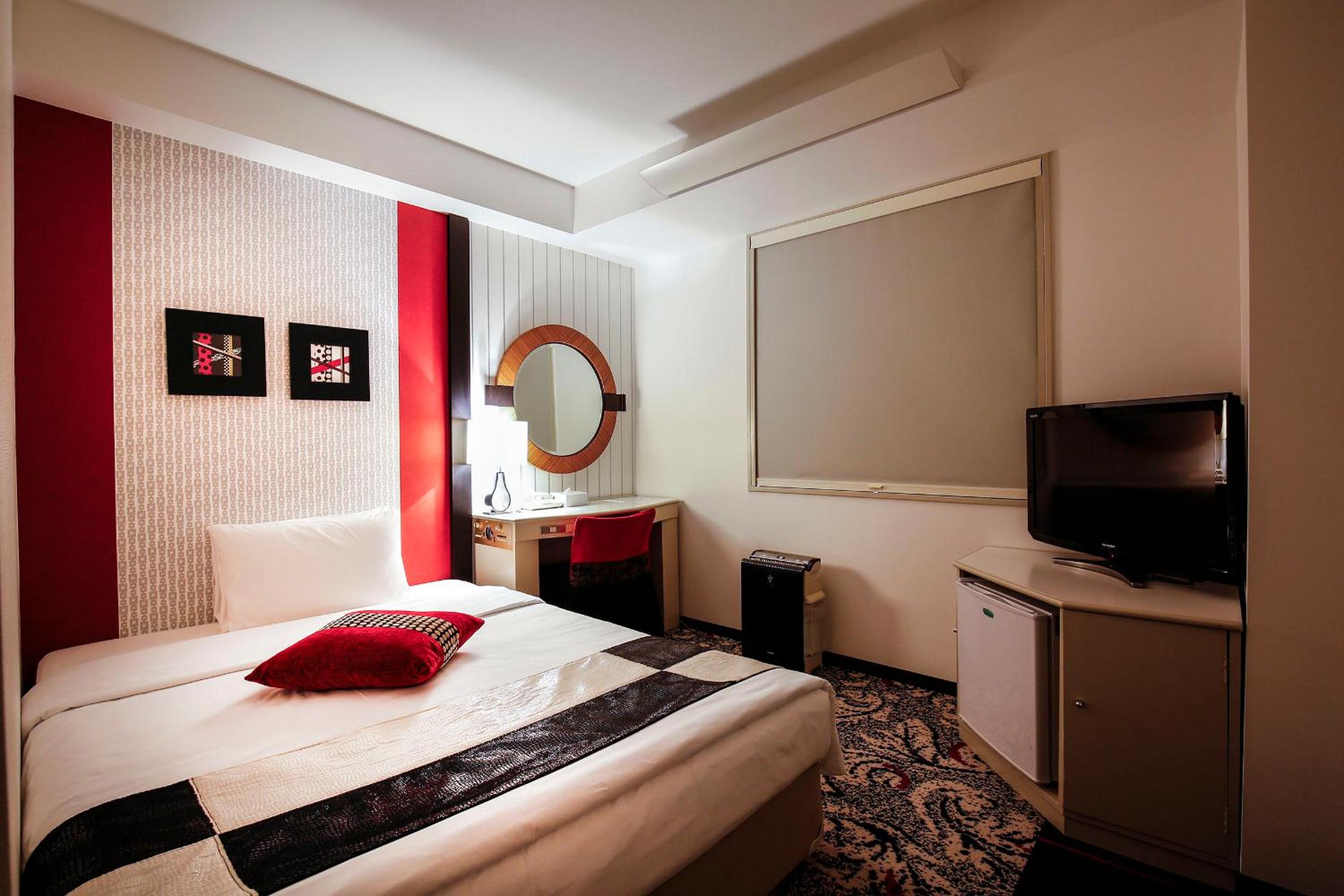 Quality, Semi Double Bed