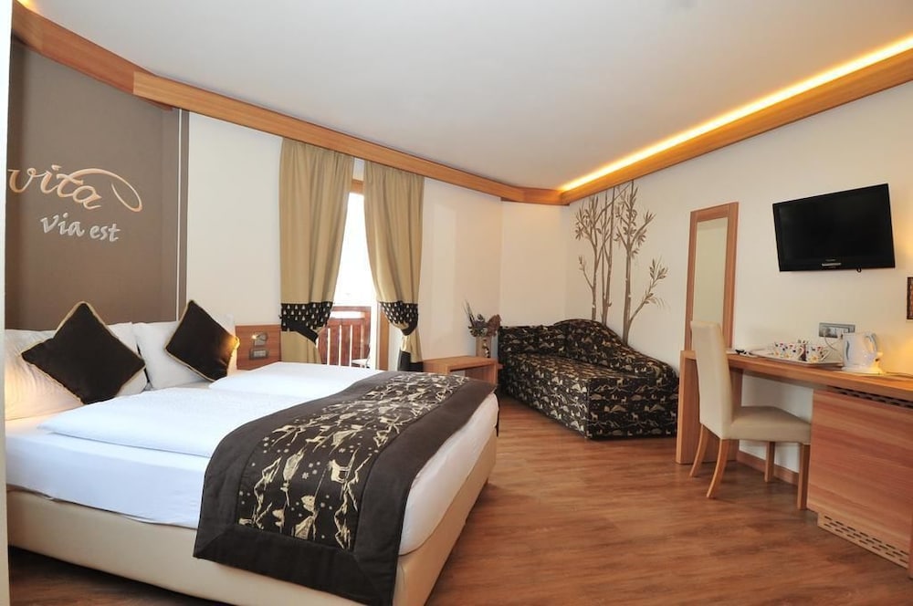 Hotel B&B Bondi 12/26
