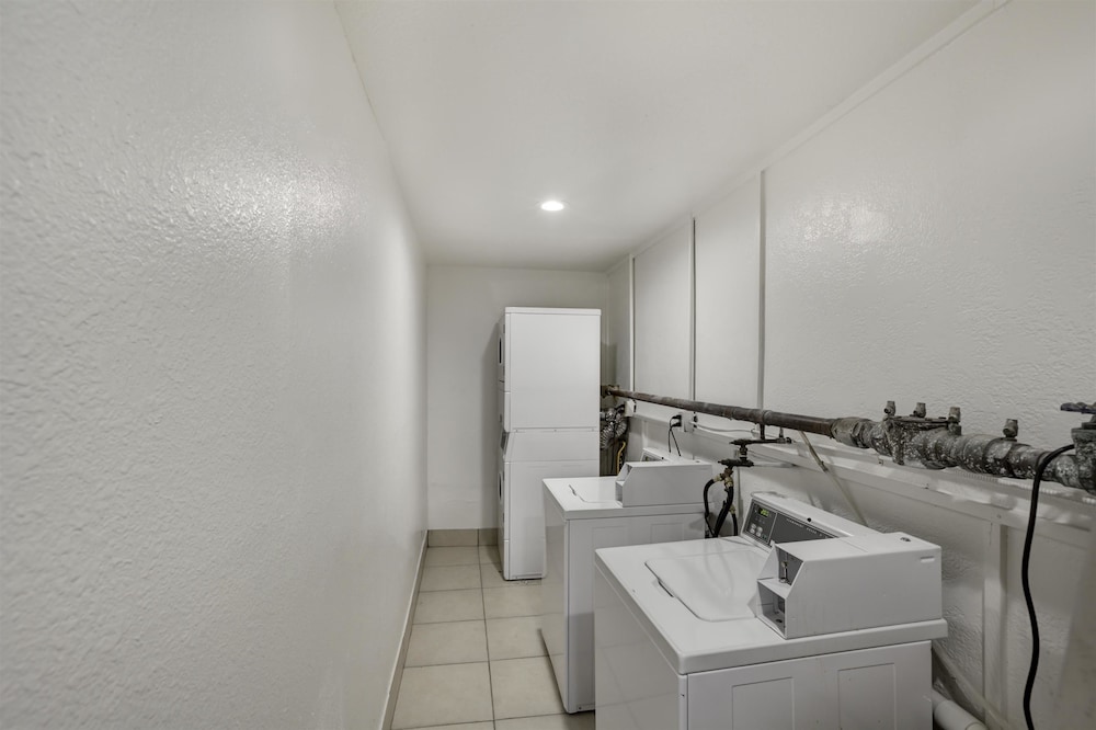 Motel6 Dallas, TX - South 29/43