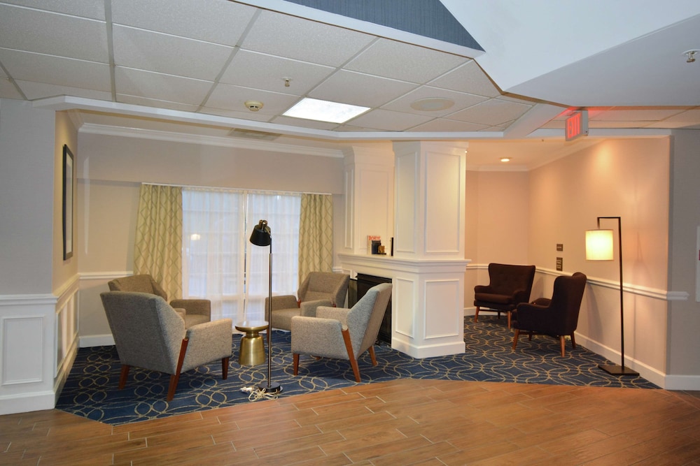 Hampton Inn Salem East - Electric Road 40/58