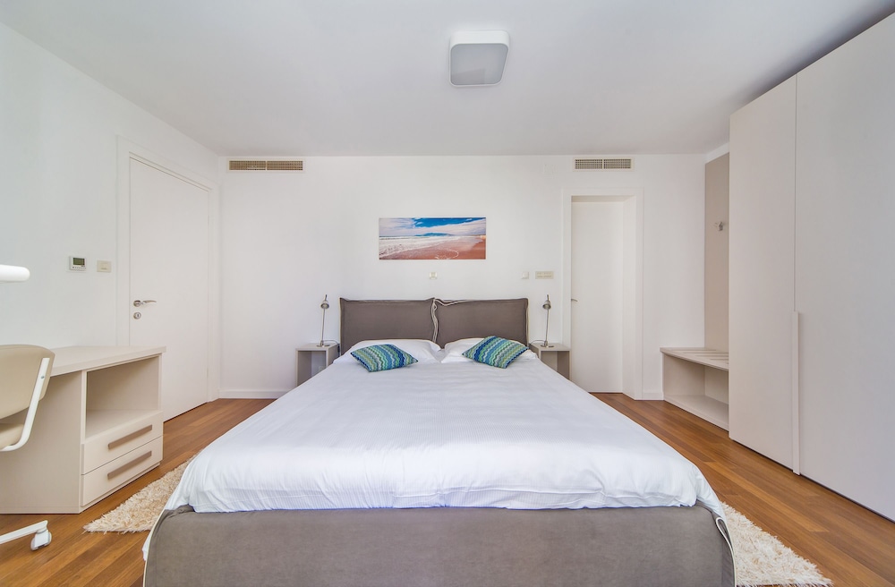 1 BEDROOM, DELUXE, APARTMENT, GARDEN VIEW, TERRACE