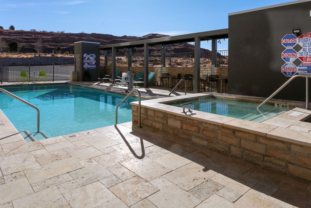 Home2 Suites by Hilton Page Lake Powell 1/30