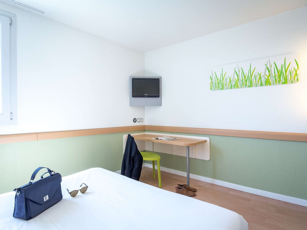 Ibis budget Frejus Saint Raphael Centre et Plage 23/64