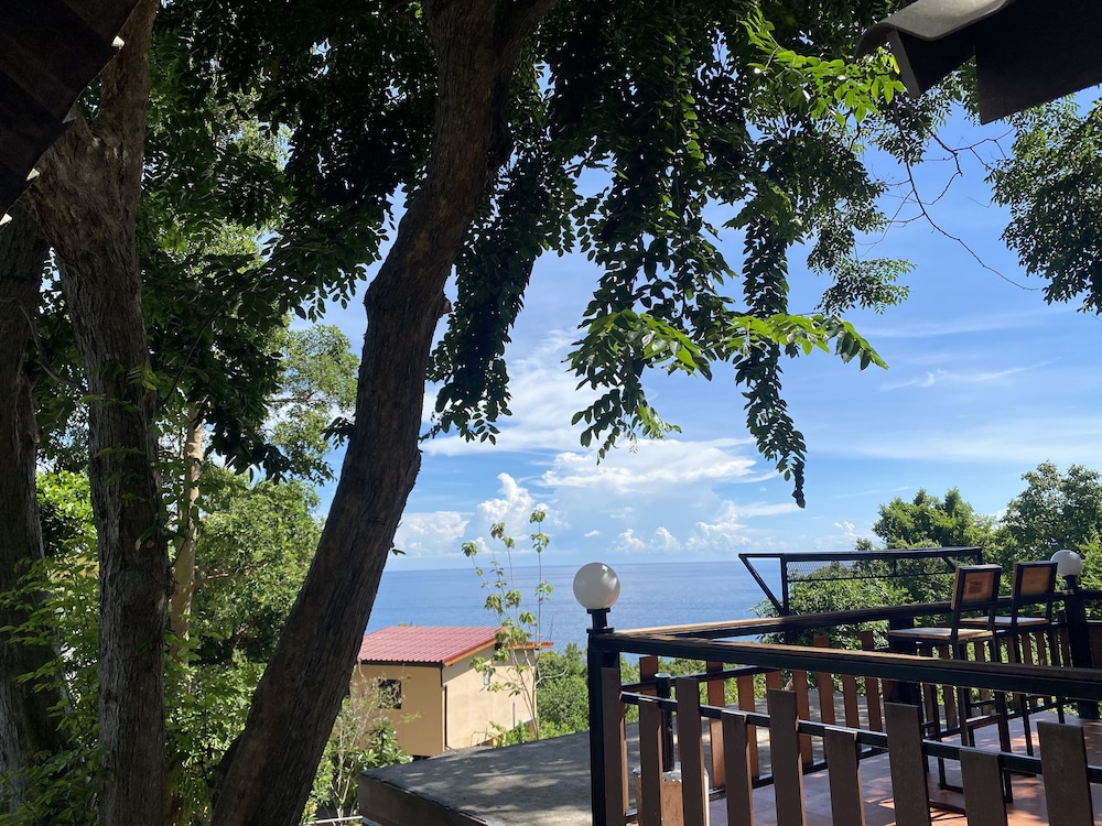 Majestic Sea View Resort 41/50
