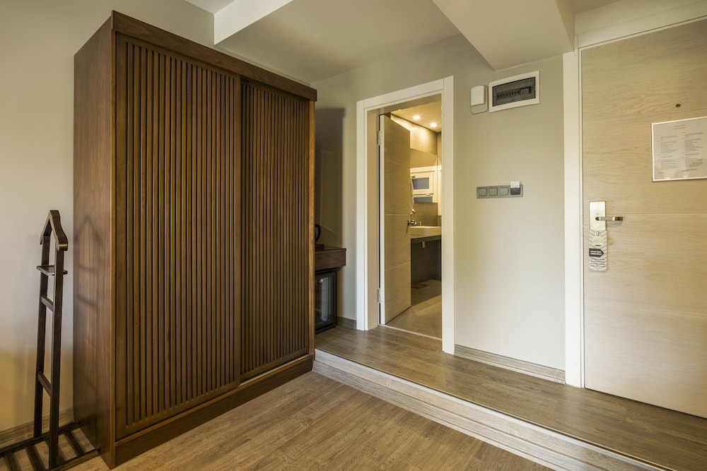 Taxim Suites Residences Istanbul 36/69