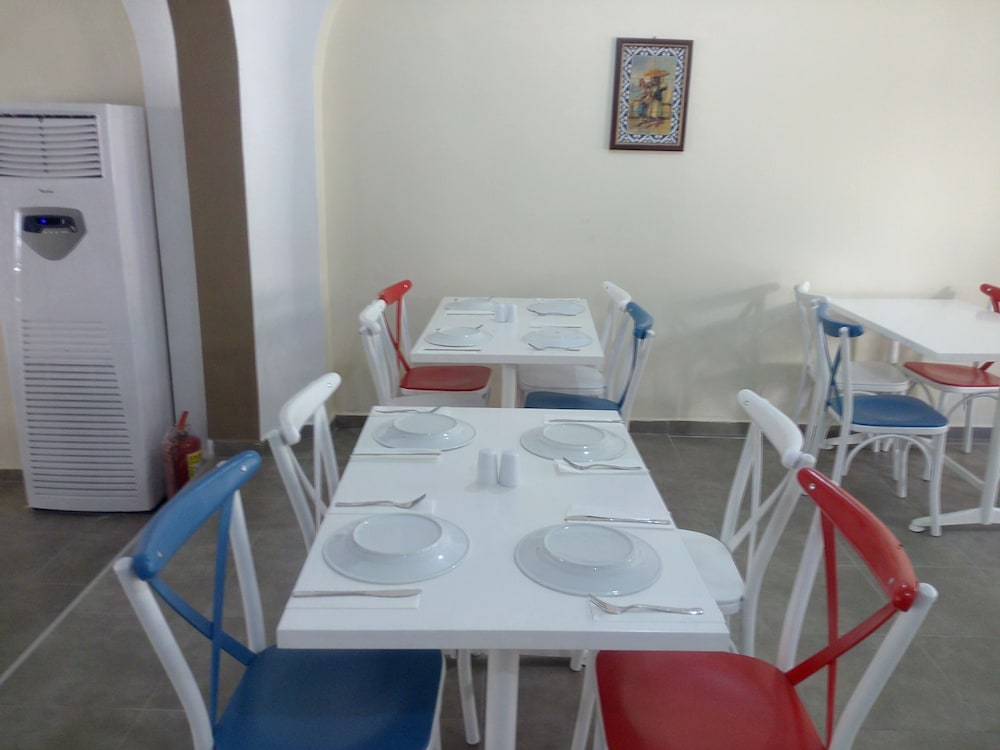 Nicea Hotel 45/60