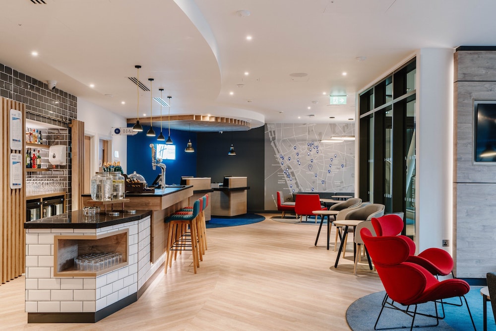 Holiday Inn Express Liverpool Central an IHG Hotel 18/30