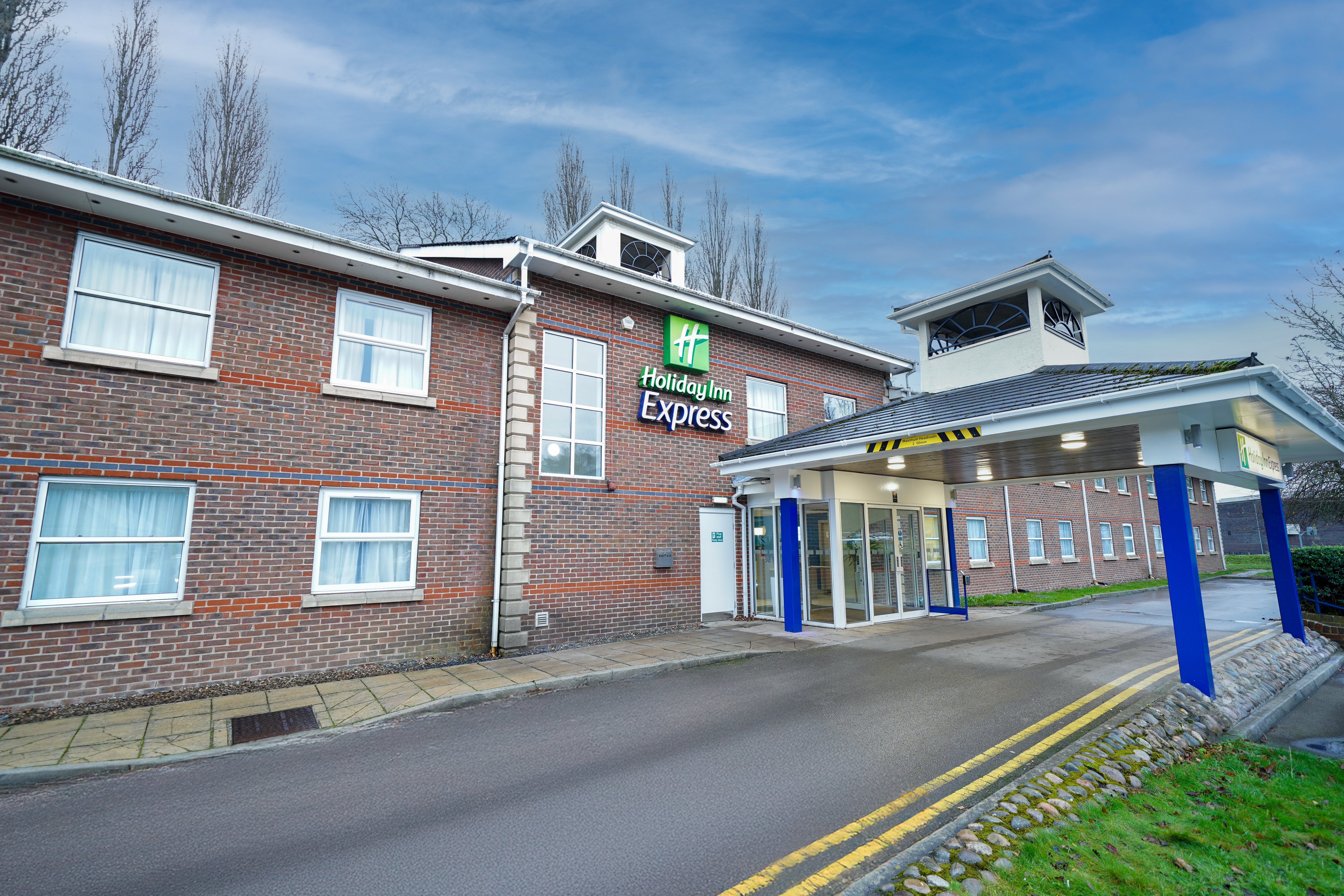 Holiday Inn Express Leeds East 2/32