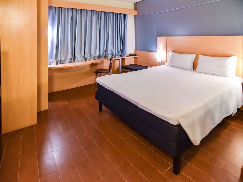 Ibis Sao Luis 19/64