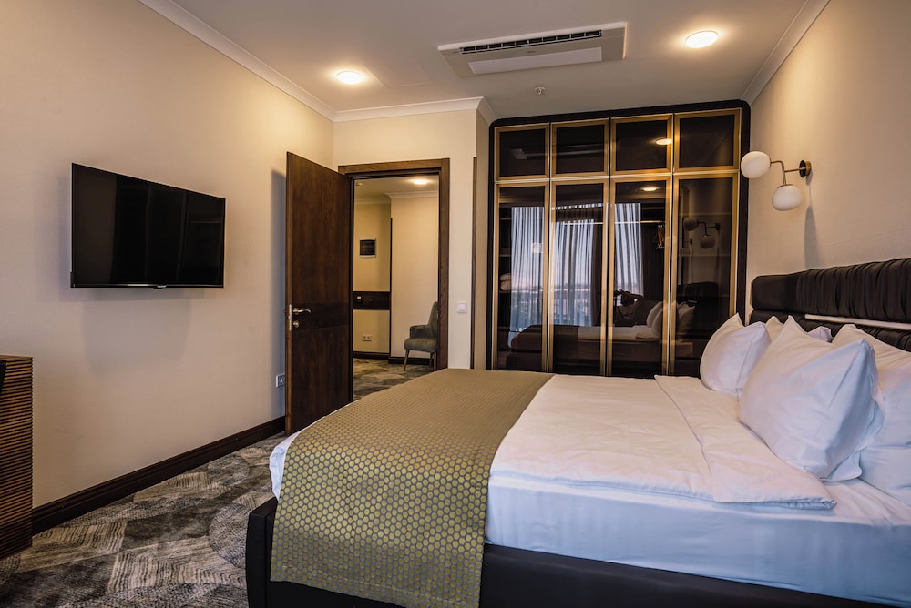 Gori Inn 24/68