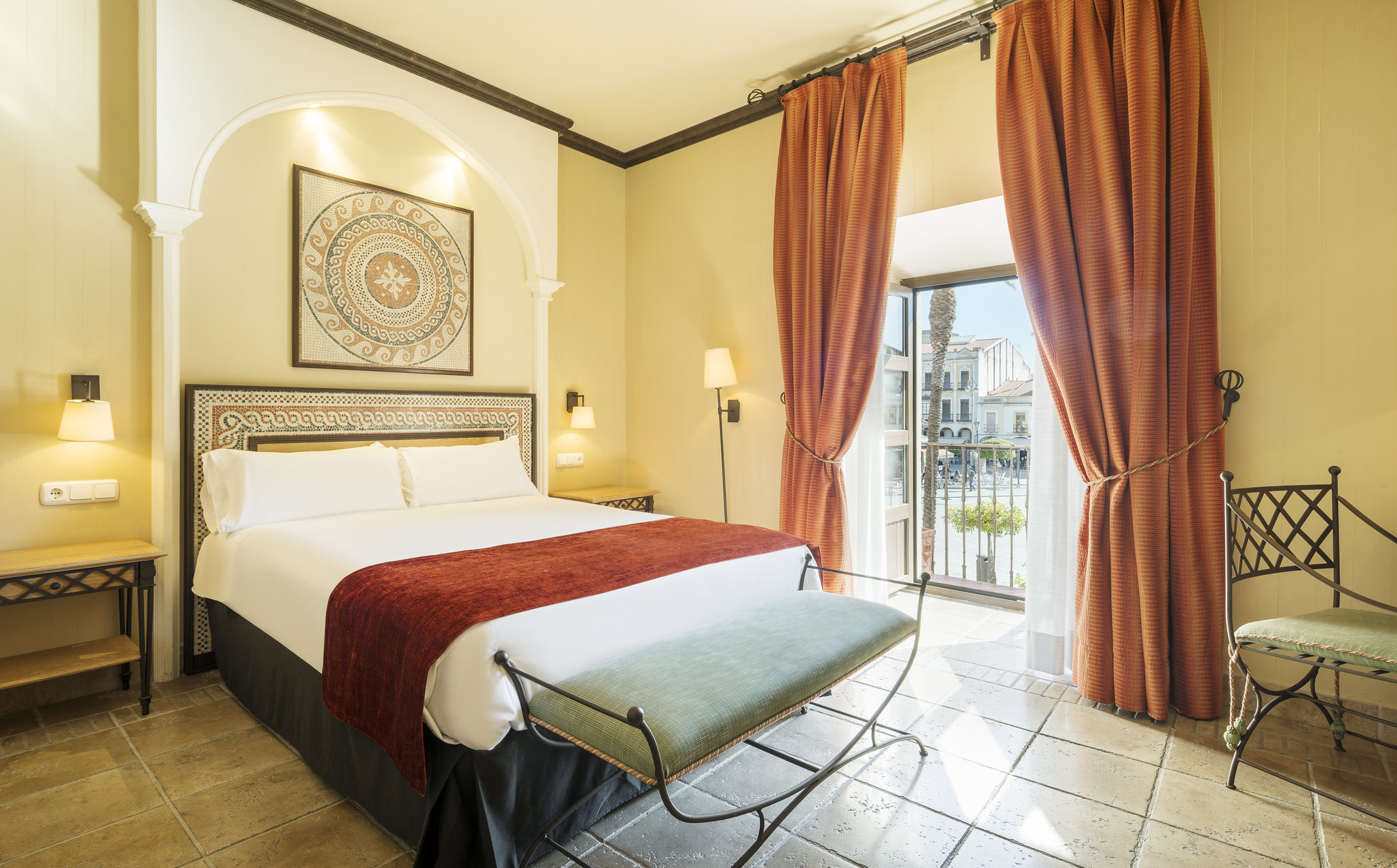 Standard, Double or Twin Bed