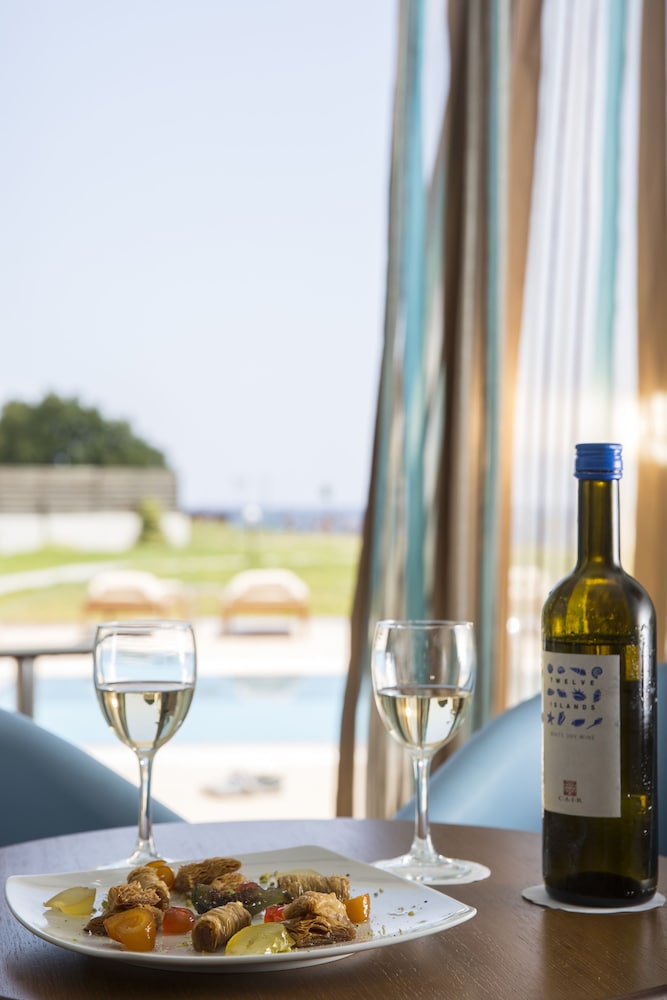 Sentido Asterias Beach Resort photo2