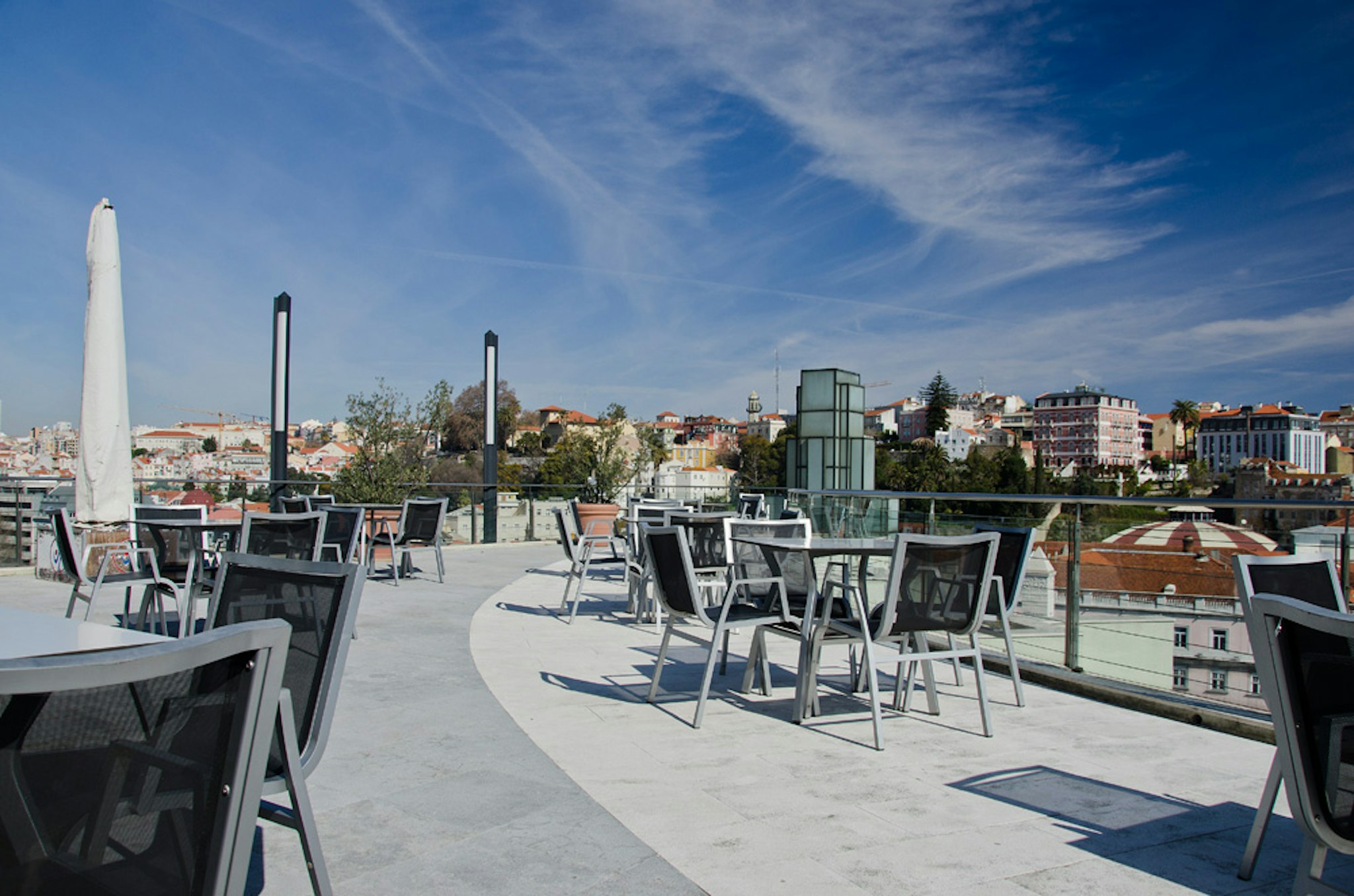 VIP Executive Eden Aparthotel 33/37