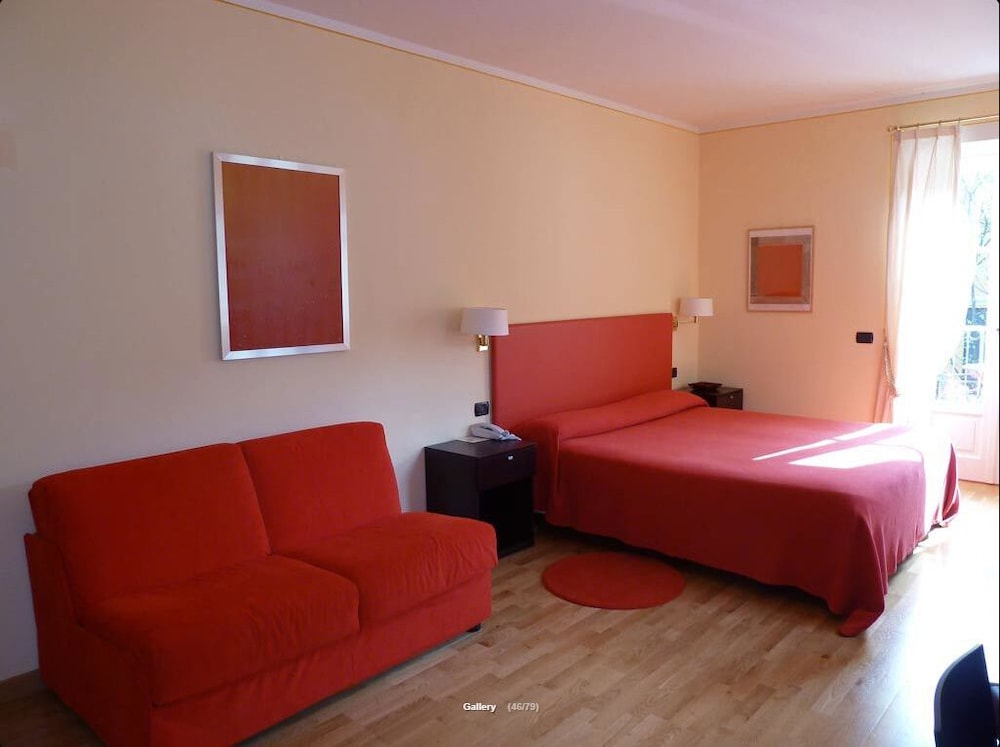 Hotel Residence La Luna Nel Porto 8/28