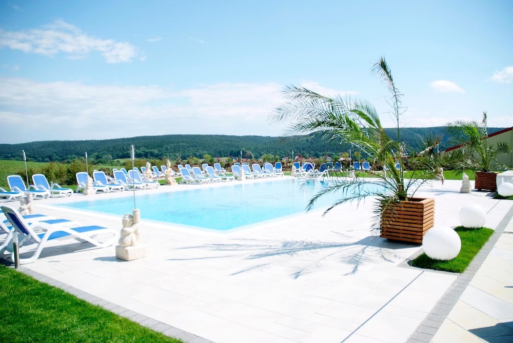 FAIR RESORT 39/66