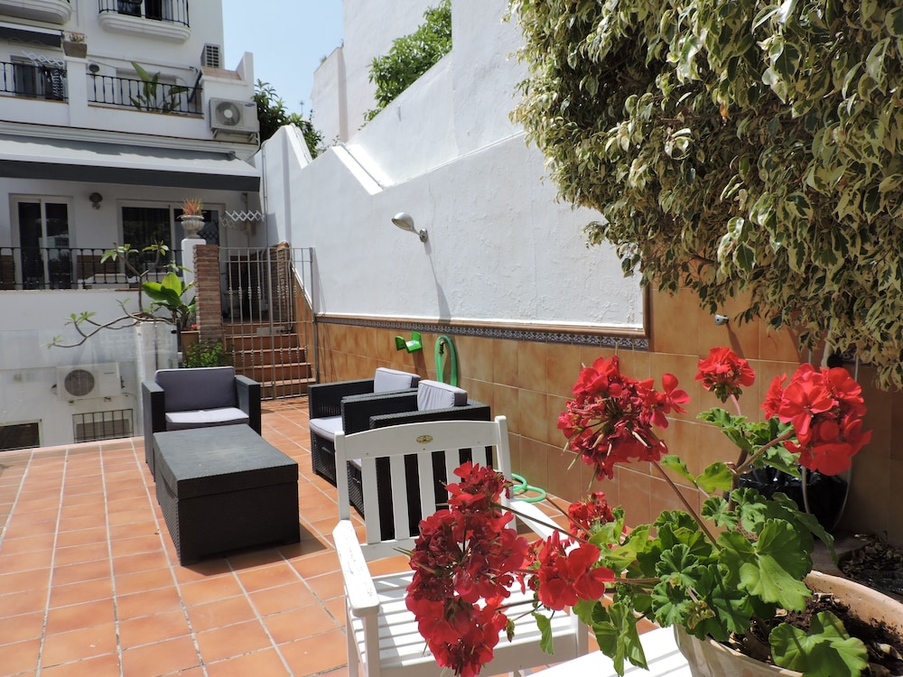 hostal abril
