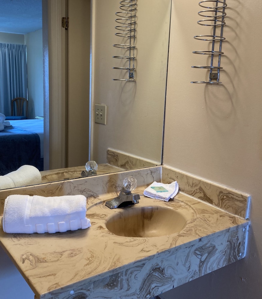 Altamonte Springs Hotel and Suites 30/40