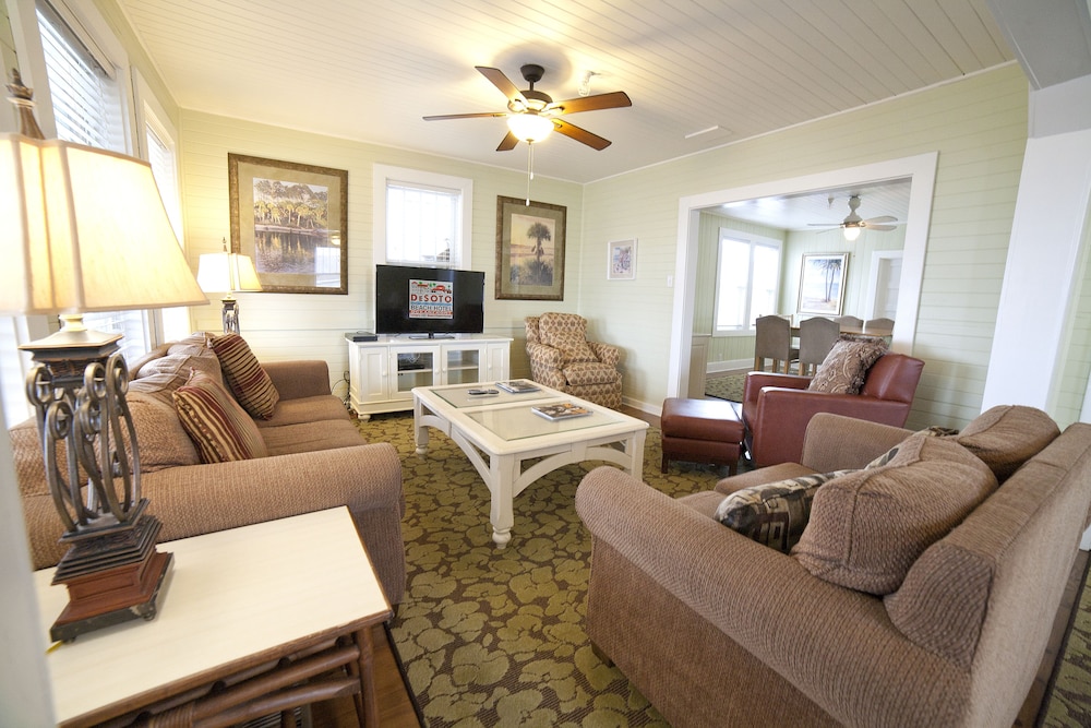 Desoto Beach Terraces 25/45