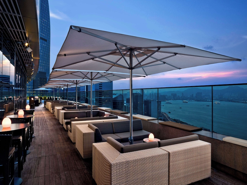 East Hong Kong Hotel 44/64