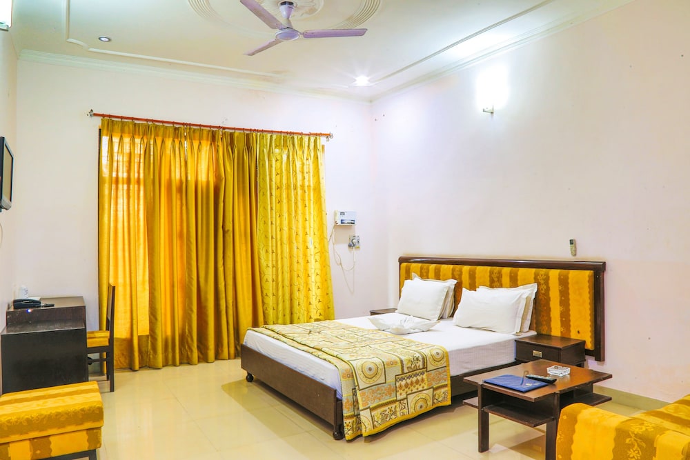 GULMOHAR SARISKA RESORT 13/45