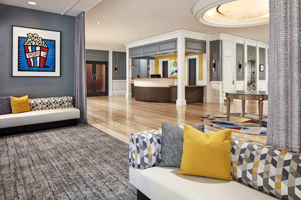 The Bristol Hotel - San Diego 45/58