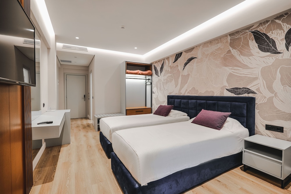 Hotel Oasis 17/50