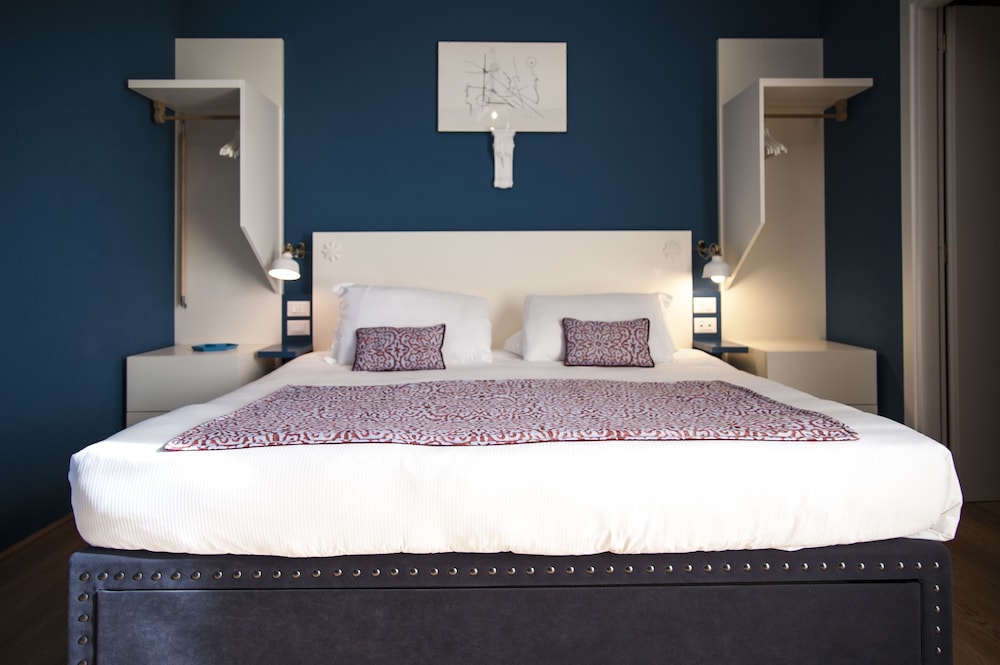 Rarity Suites 23/74