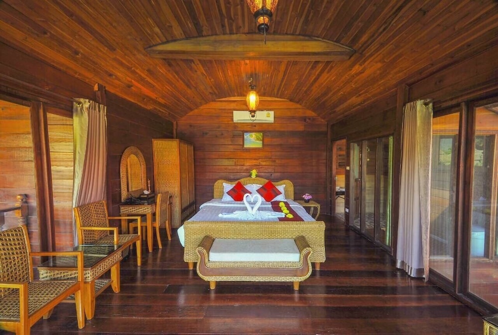 Anda Resort Koh Lipe 27/50