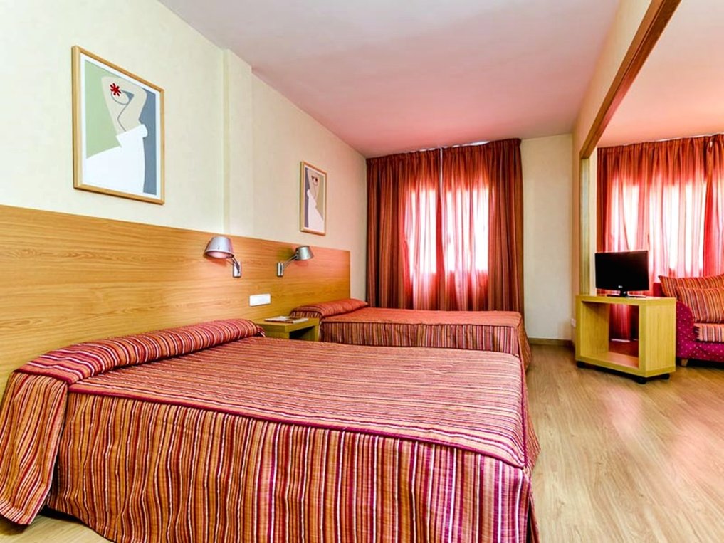 Beleret Hotel 41/77